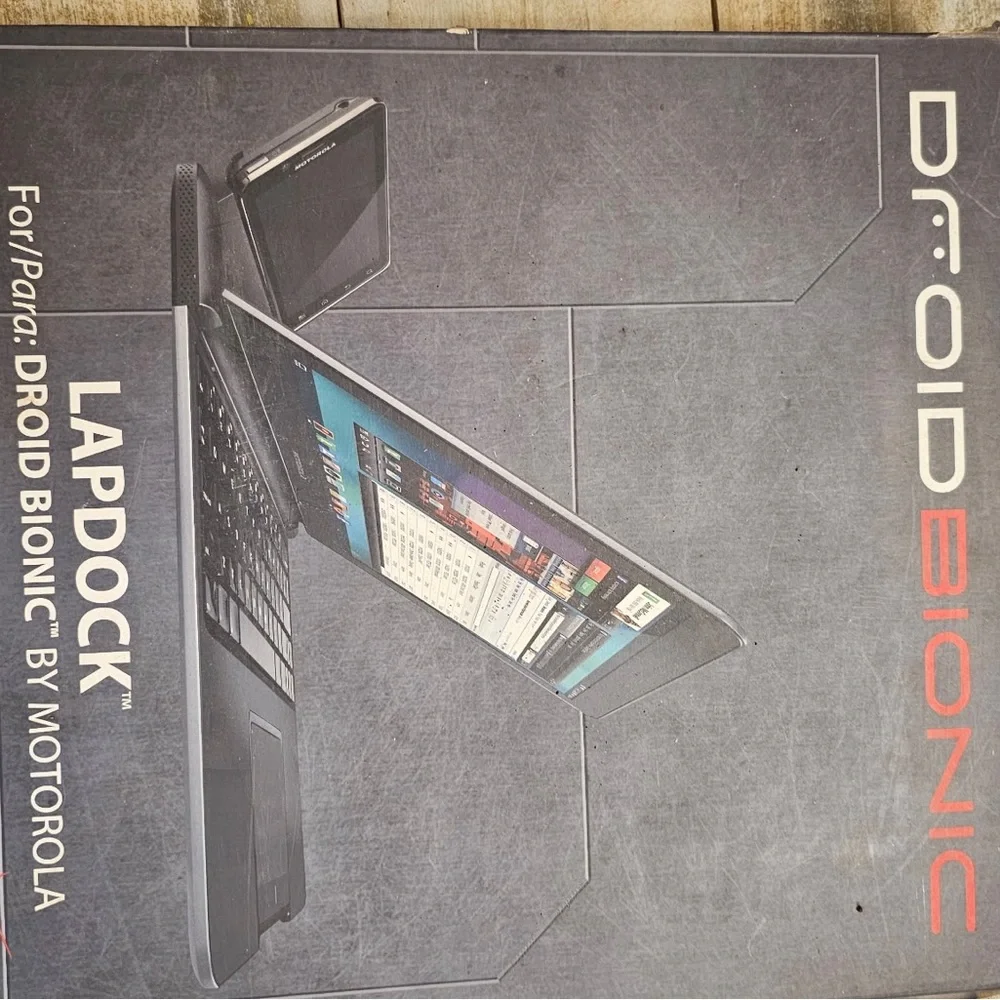 Motorola Droid Bionic Lapdock - Gray and Black